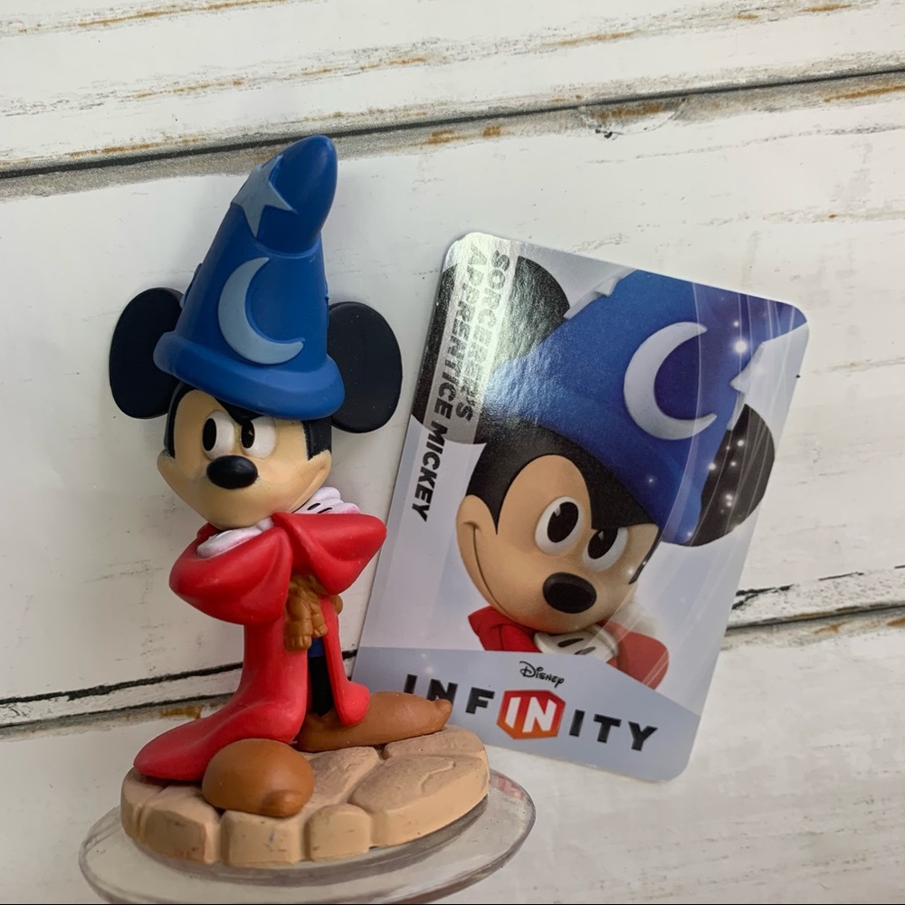 Mickey Infinity